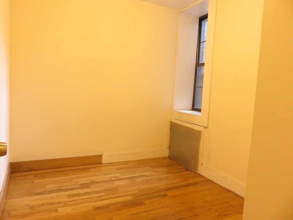 2nd image of 350 Franklin Ave