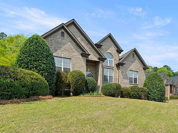 2nd image of 173 River Birch Rd