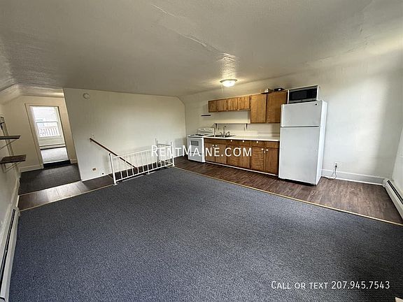 2nd image of 8 Commercial St APT 5