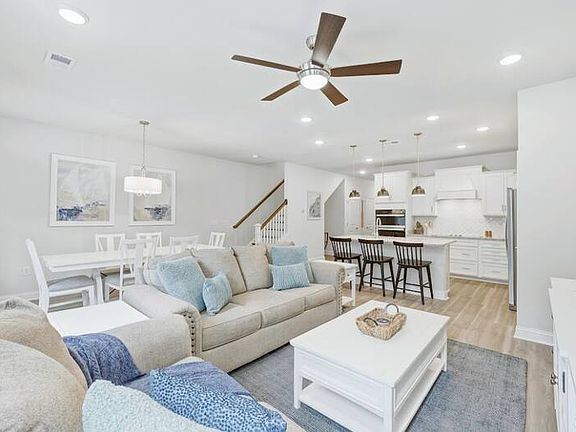 2nd image of 5204 Double Eagle Way