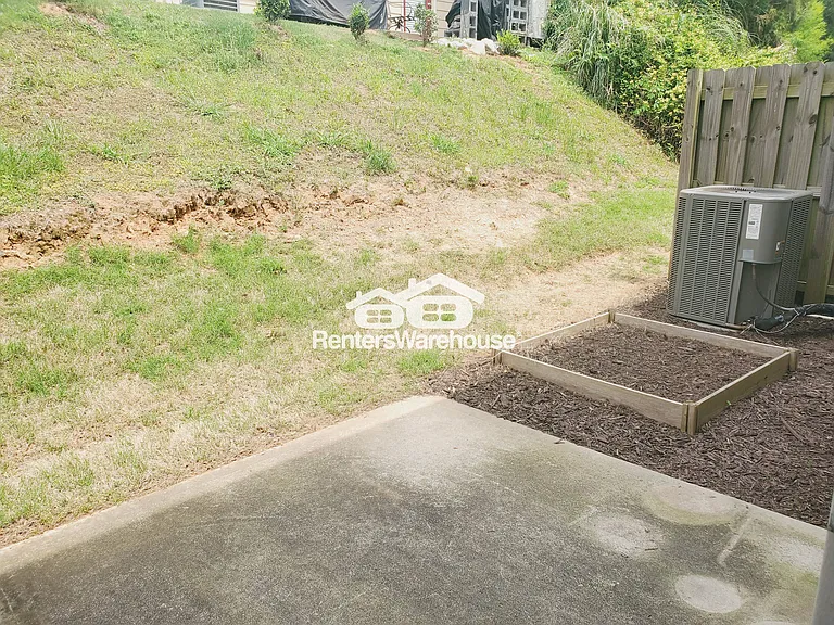 1761 Orange Grove Pl — Photo 15