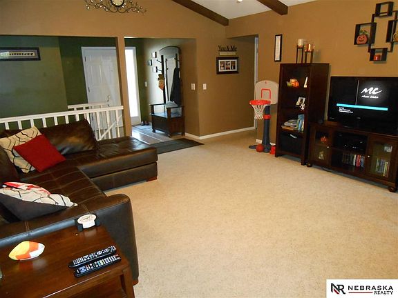 5th image of 2935 S 158th Cir
