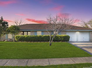 7403 Castle Trail Dr, San Antonio, TX 78218
