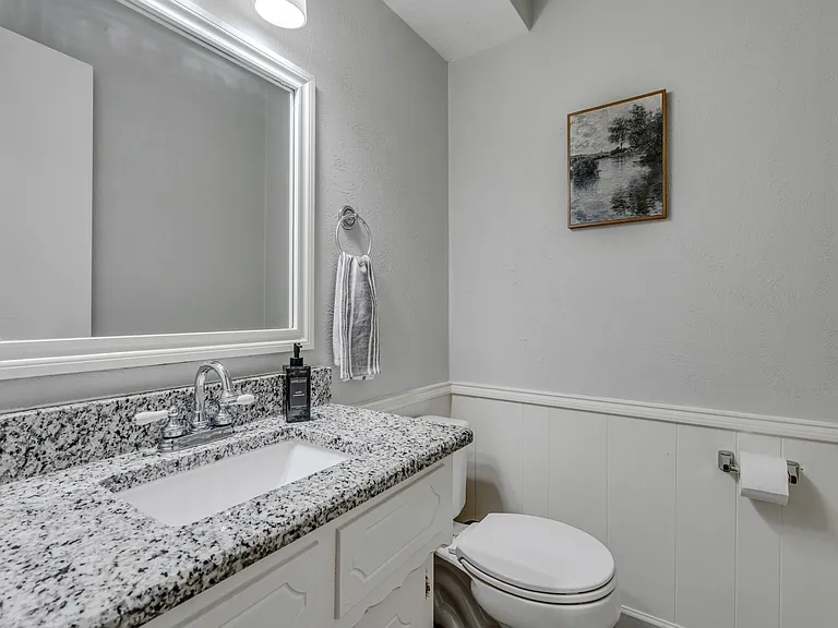453 Tiffany Trl — Photo 20