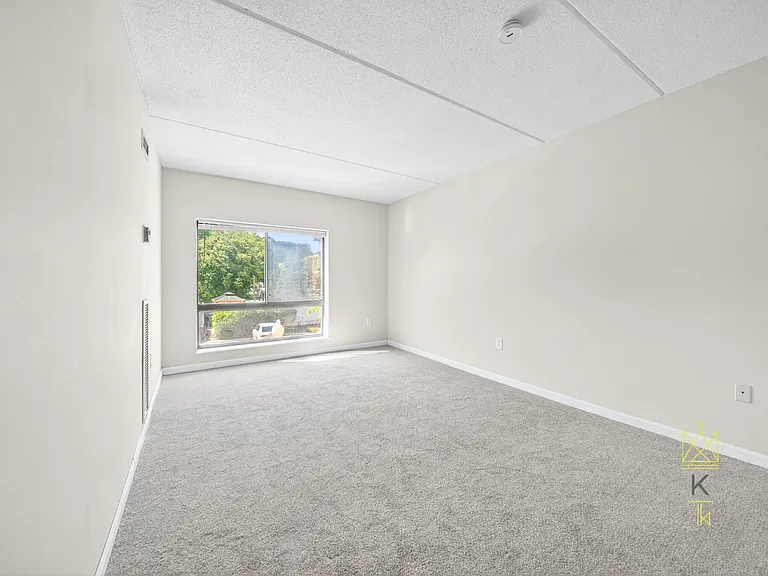 14 Heron St #208 — Photo 10