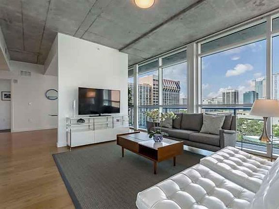 2nd image of 100 Lake Ave #0910