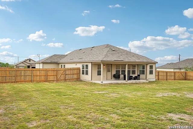 104 Pendleton Cv — Photo 43