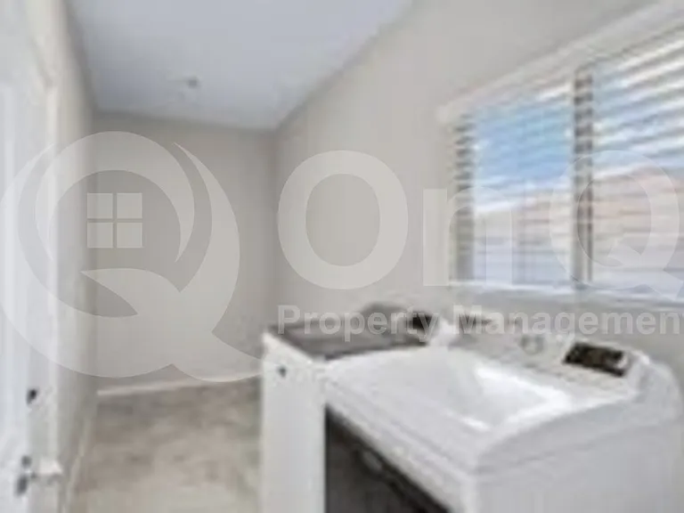 1822 S 39th St #38 — Photo 19