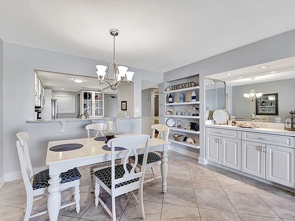 4th image of 10200 S Ocean Drive #406