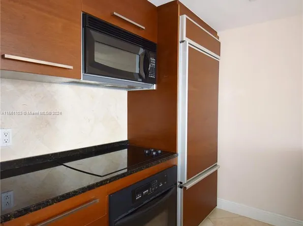 1850 S Ocean Dr, Hallandale Beach, FL