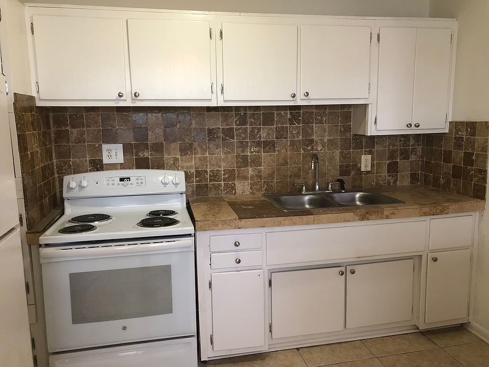 1st image of 3644 Frye Ave W