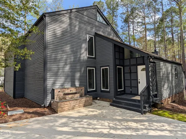 702 Hillandale Ln, Garner, NC 27529