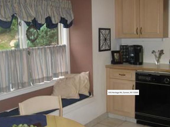 Kitchen Eating area