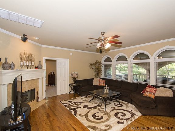 5th image of 2704 S 294th East Ave