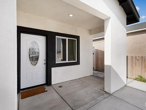 5th image of 3409 Lotus Ln