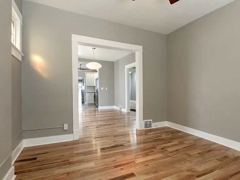 1385 S Logan St — Photo 12