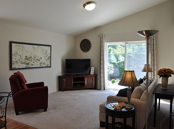 3rd image of 6705 NE 104th Way