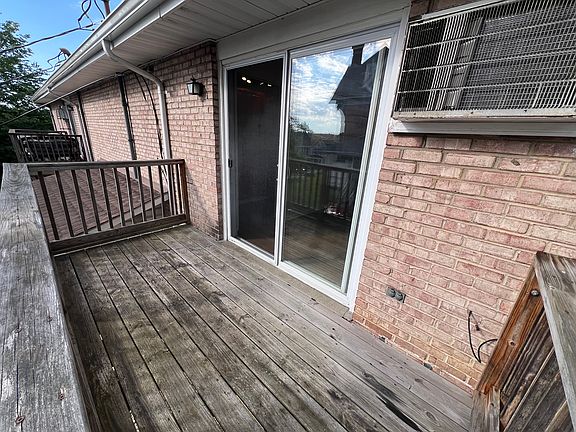 5th image of 145 Oakland Ave APT 8