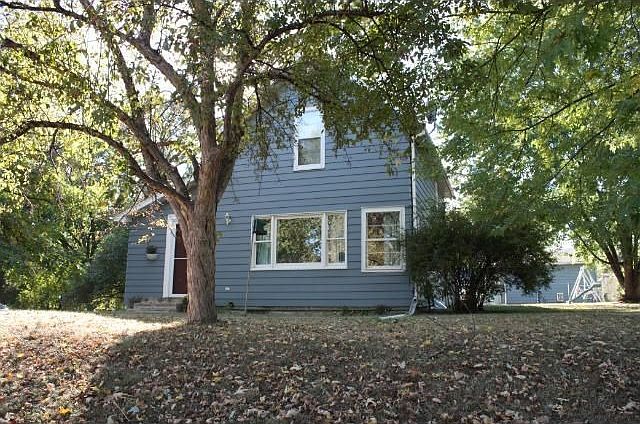1st image of 301 Wood St N
