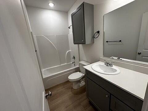 4th image of 5511 Itasca St #5511
