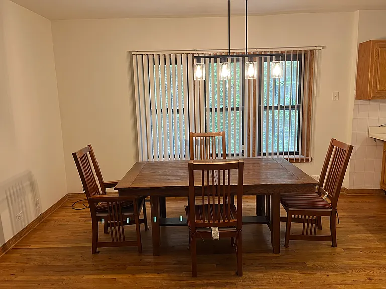 8742 S Harper Ave #1 — Photo 7