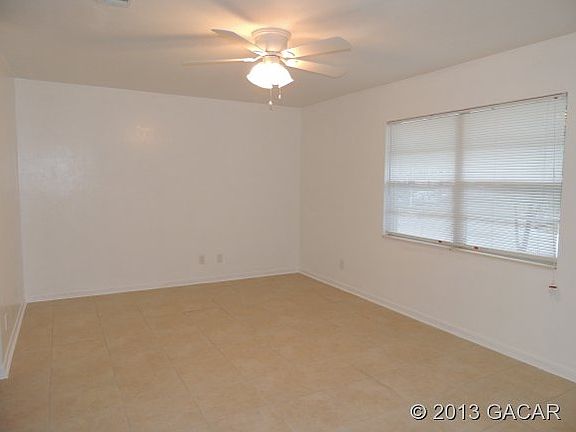 3rd image of 2912 NW 39th Pl