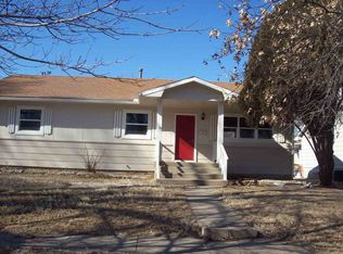311 Walnut St, Halstead, KS 67056