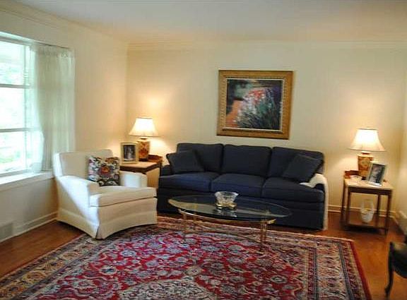 2nd image of 110 Glen David Dr