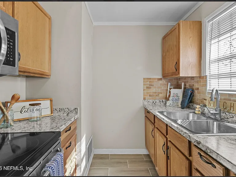 5020 Portsmouth Ave — Photo 9