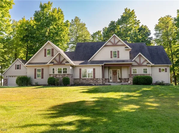 14380 Orrville St NW, North Lawrence, OH 44666