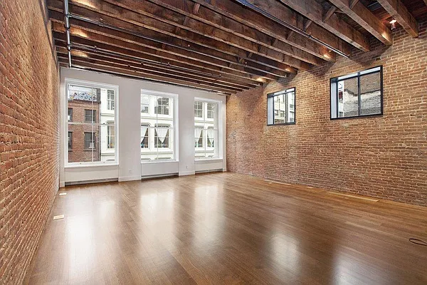 Rented by Mark David | media 29