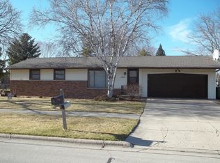 1331 Rose Ln, De Pere, WI 54115