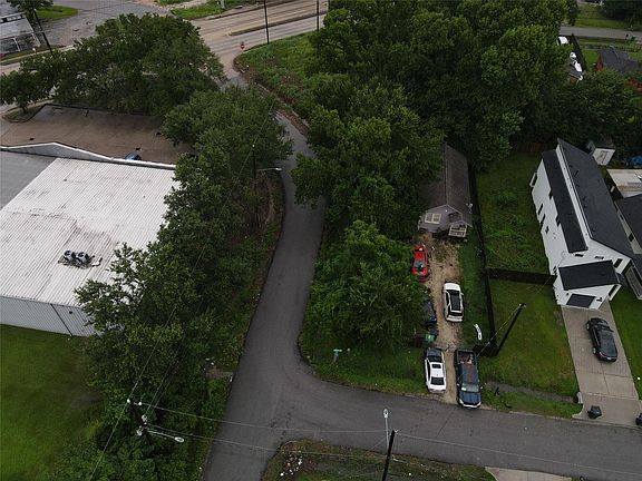 5th image of 7900 Tower St