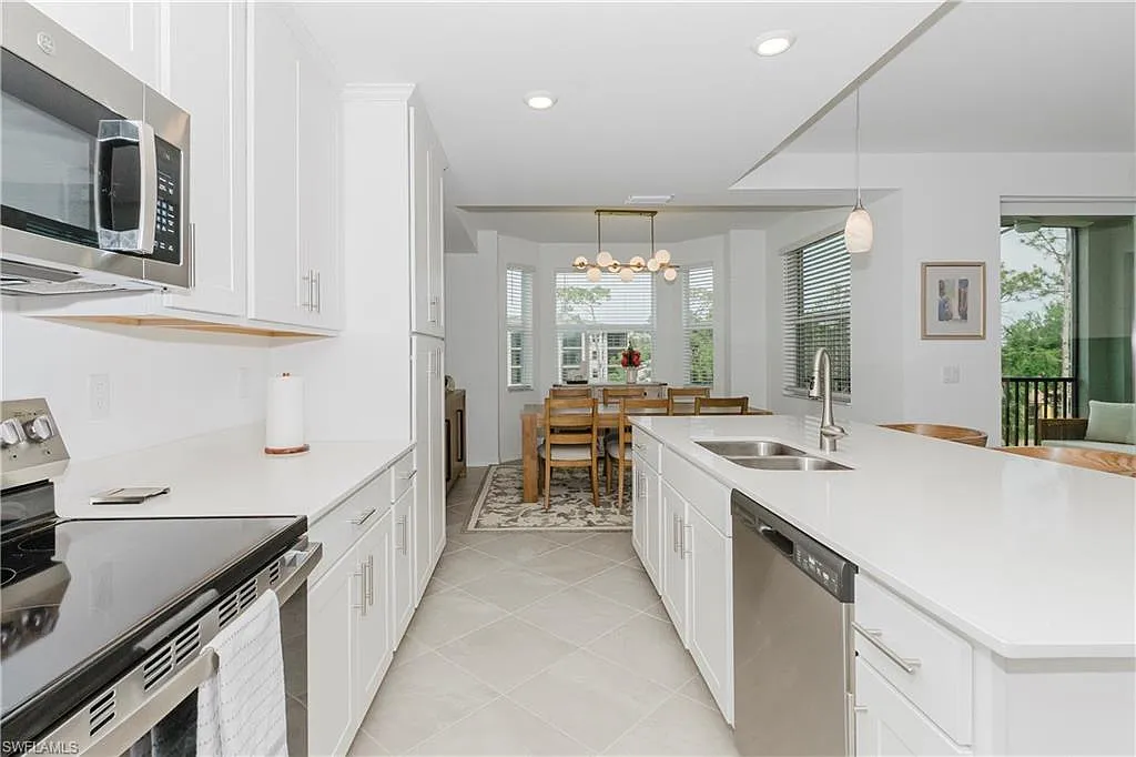 2 bed, 2.0 bath, 1154 sqft, $2,295 — Photo 4