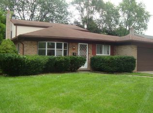 9419 Dudley St, Taylor, MI 48180