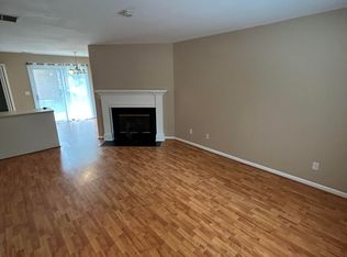 128 Friar Ln, Carrboro, NC 27510