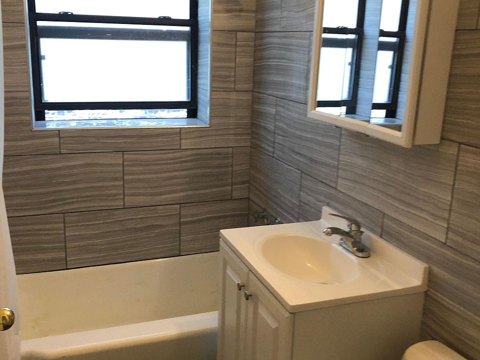 1st image of 2230 W Farwell Ave #2