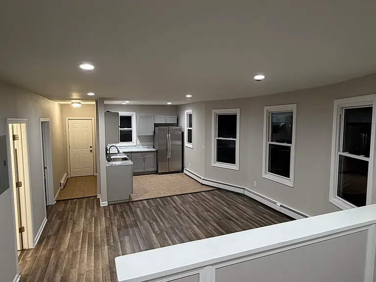 231 Grove St #2 — Photo 2