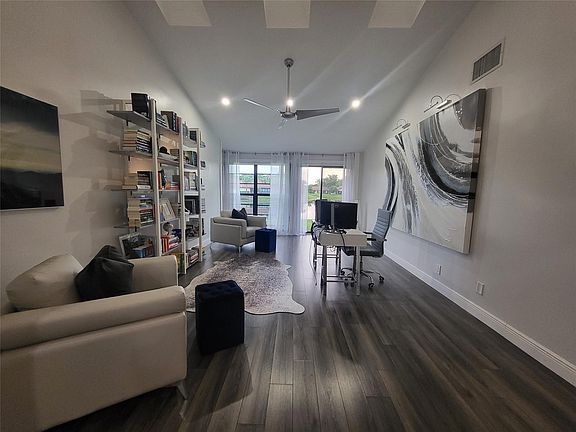 3rd image of 7086 Lantana Lane