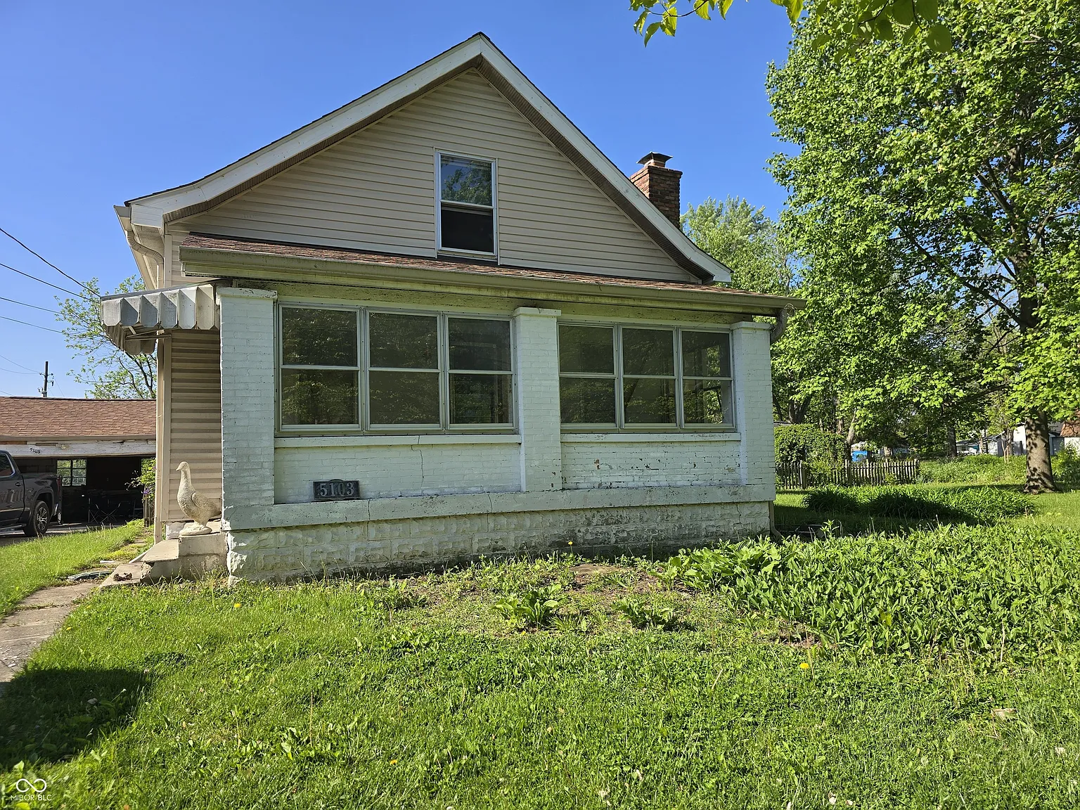 5103 W Vermont St photo 1