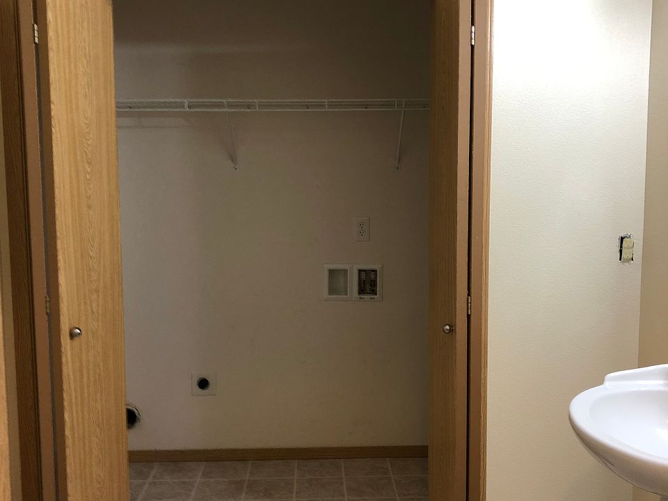 1st image of 5406 NE 73rd Ave