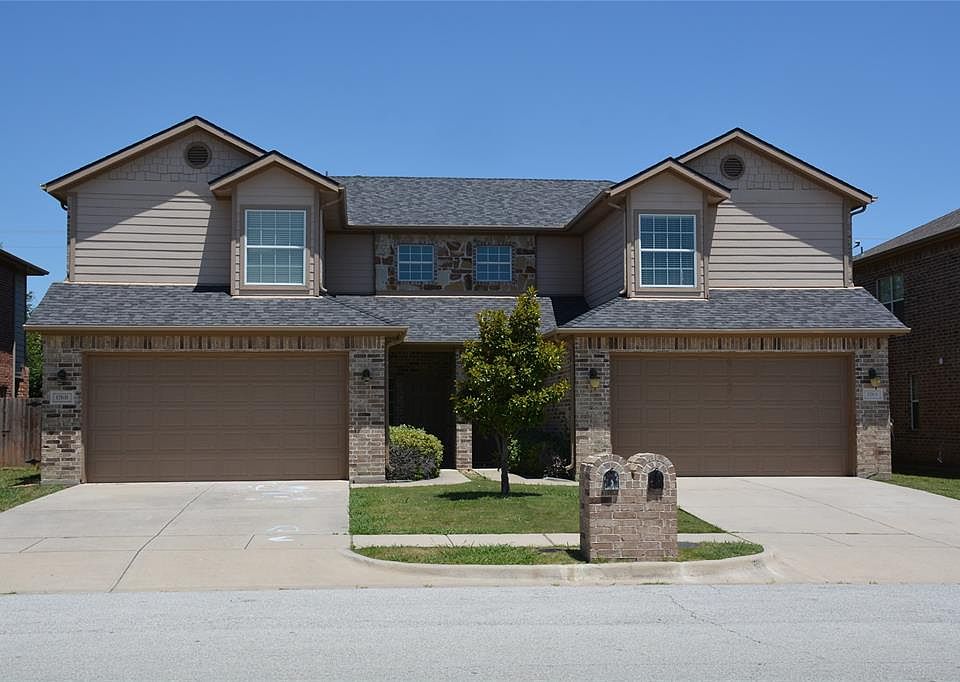 1st image of 176 Castleridge Dr