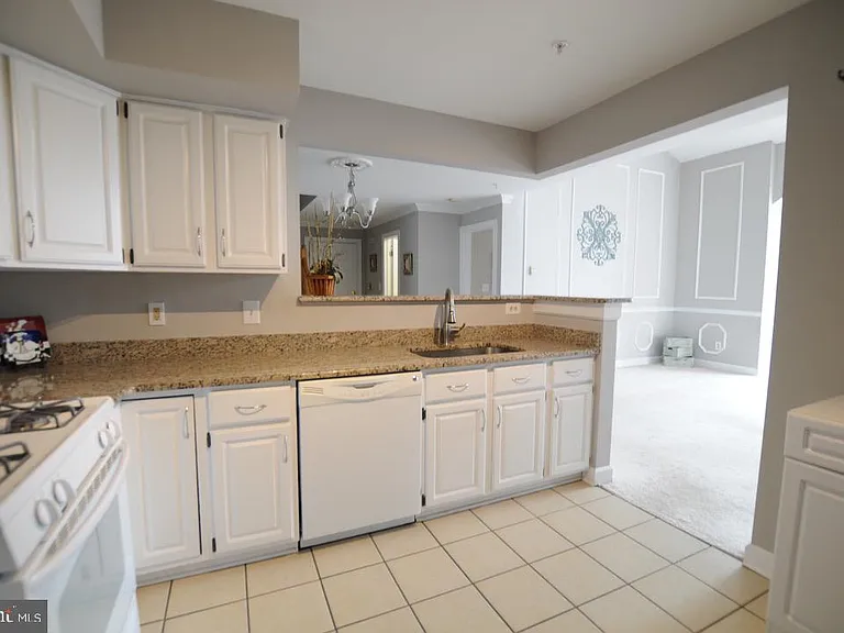12205 Fairfield House Dr #611B — Photo 15