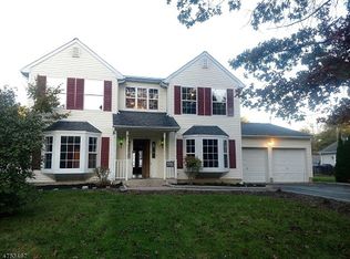 14 Hopkins St, Budd Lake, NJ 07828
