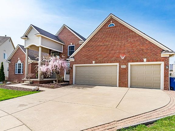 3rd image of 2254 Woodhaven Ct