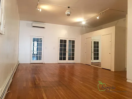 Rented by Bapple | media 10