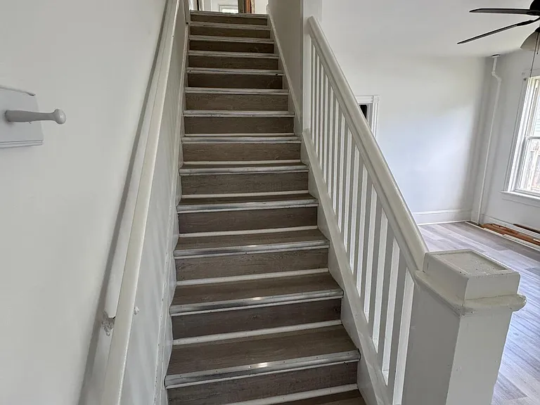 1424 N Market St — Photo 13