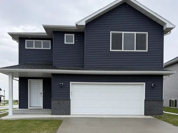 1154 60th Ave W, West Fargo, ND 58078
