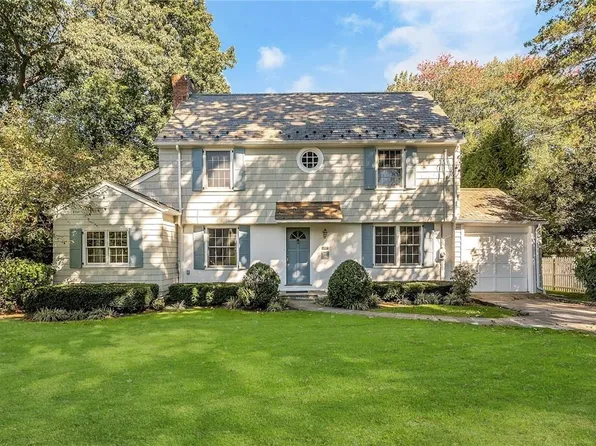 15 Robin Hill Road, Scarsdale, NY 10583