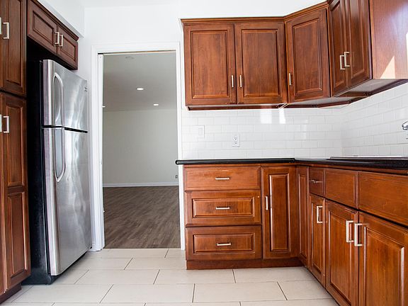 5th image of 1909 Selby Ave #2